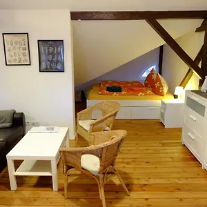 https://heidel-home-2raum-studio.hotelsheidelberg.net